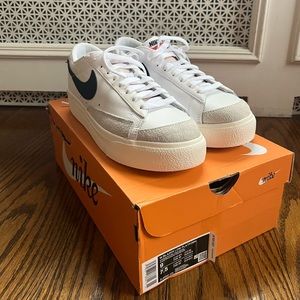 White Nike blazer low woman’s size 9